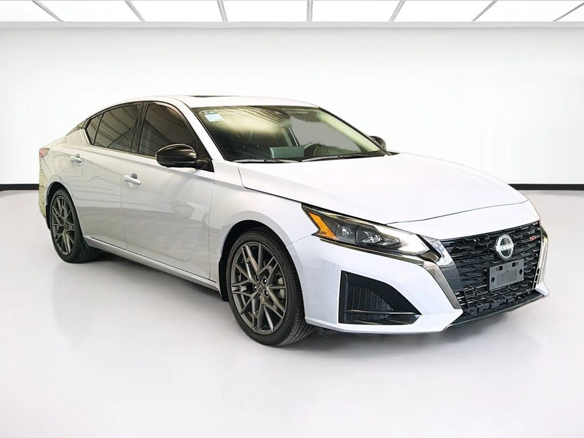 2024 NISSAN Altima SR - Photo 3