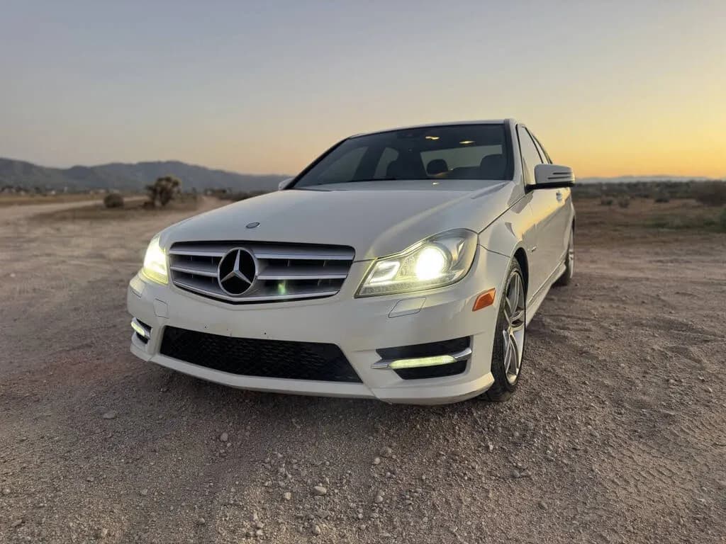 2012 MERCEDES-BENZ C-Class