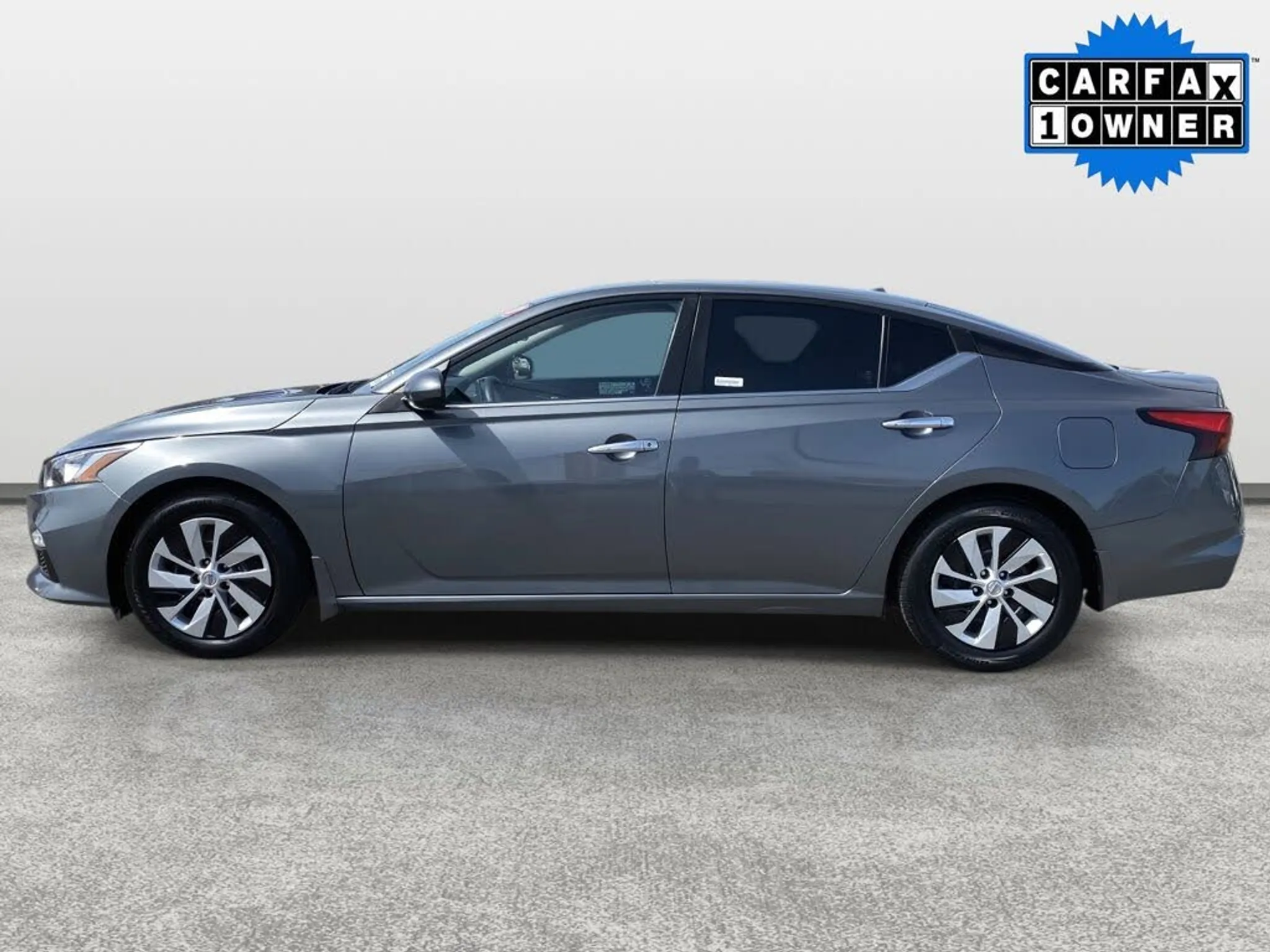 2020 NISSAN Altima S - Photo 2