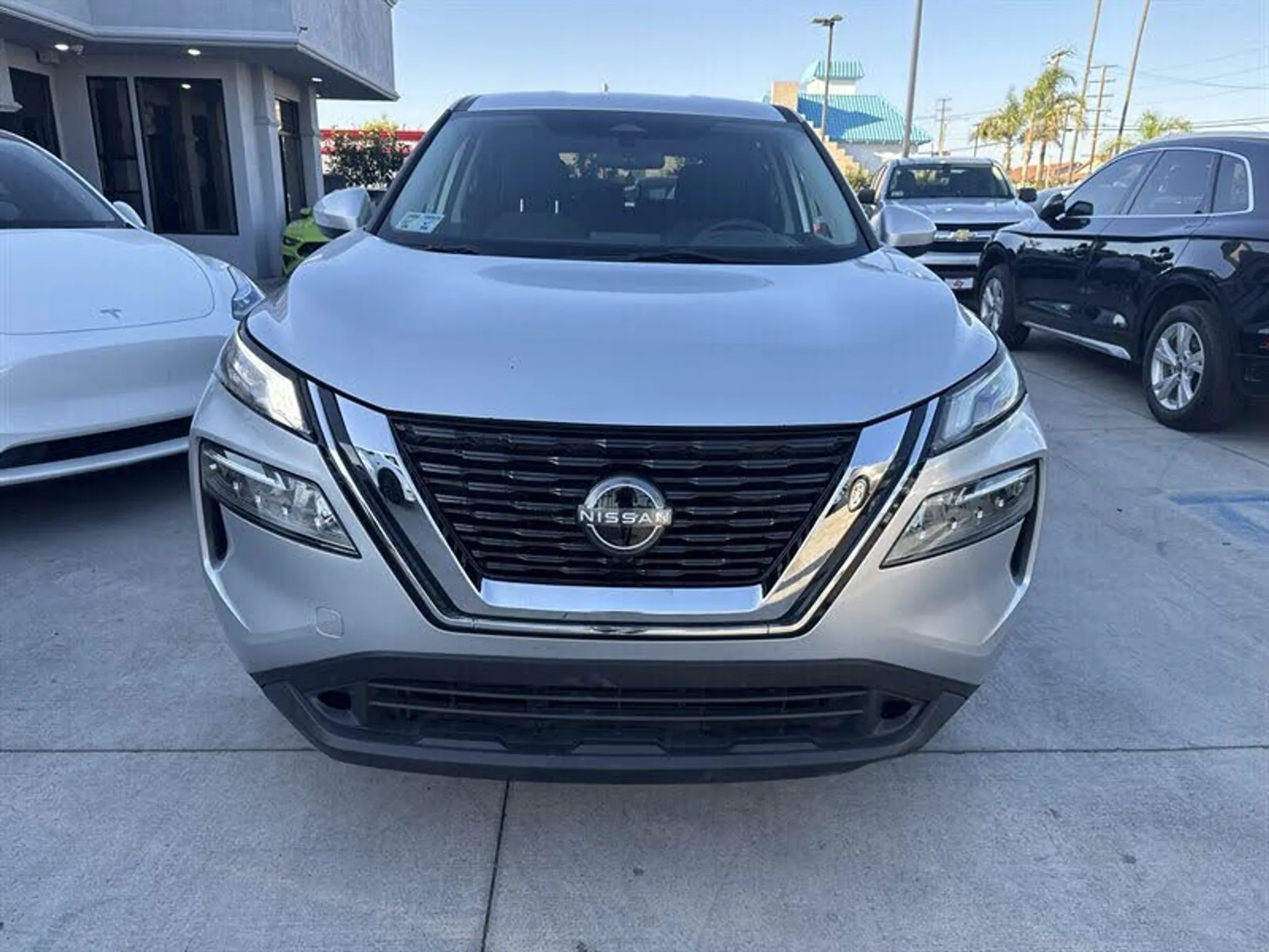 2023 NISSAN Rogue SV - Photo 2