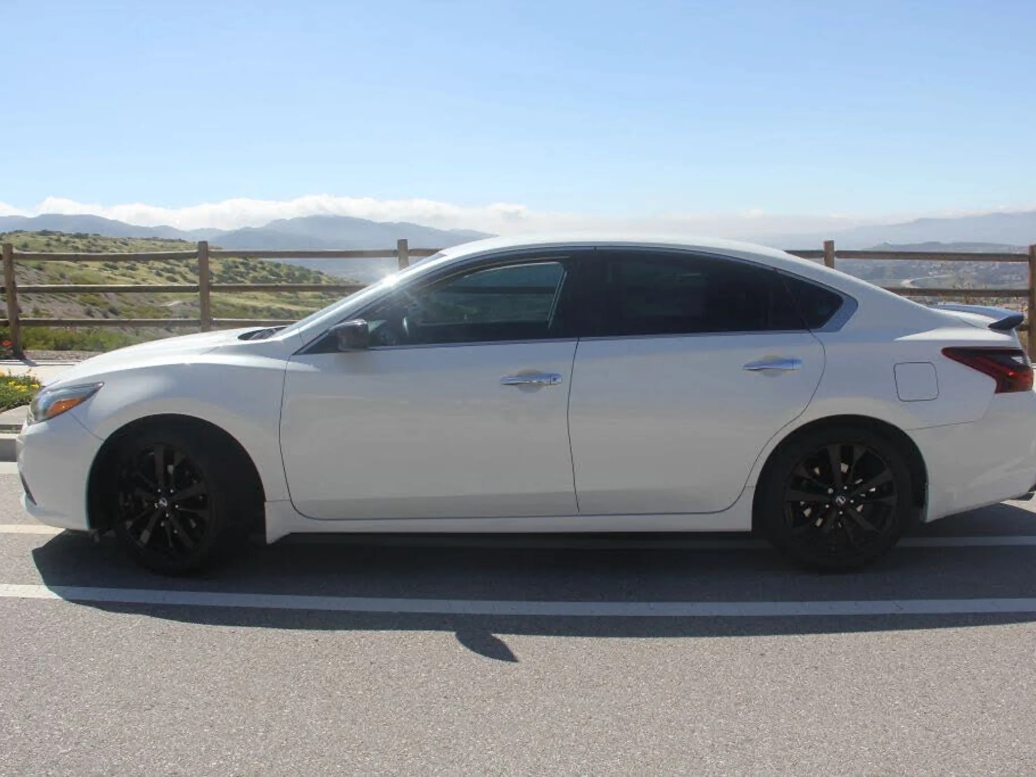 2017 NISSAN Altima 2.5 SR - Photo 2