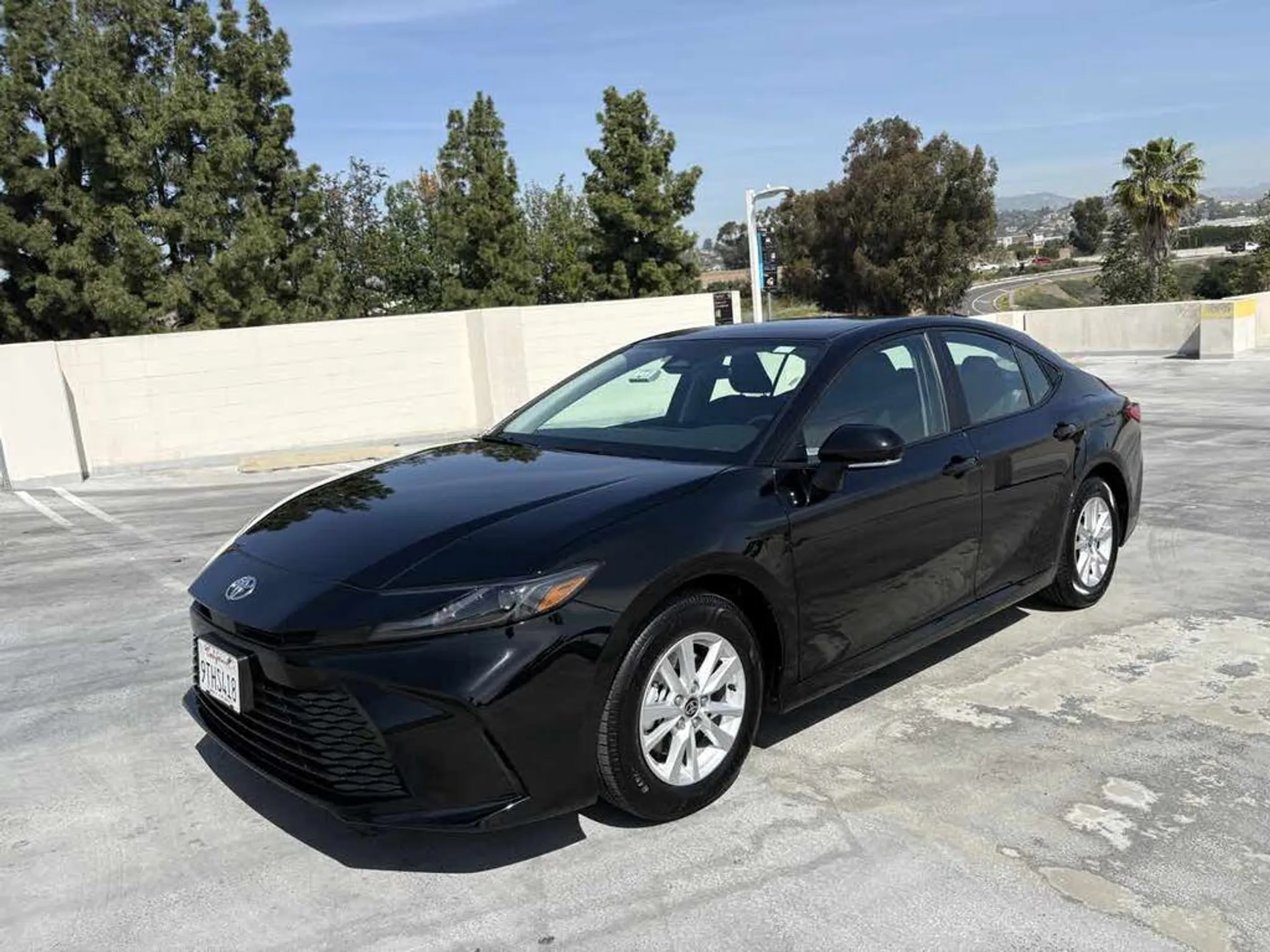 2025 TOYOTA Camry LE FWD - Photo 3