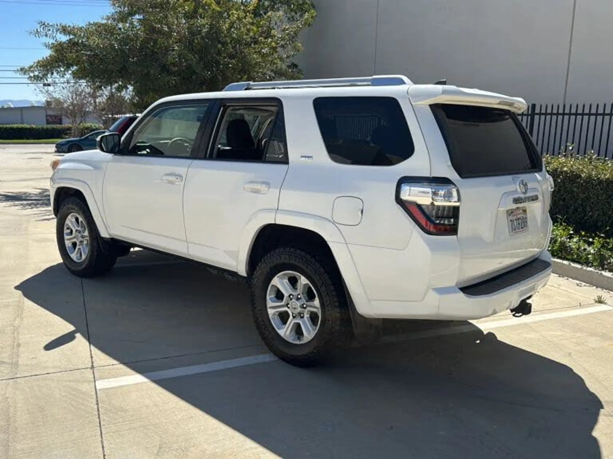 2016 TOYOTA 4Runner Base Grade - Photo 3