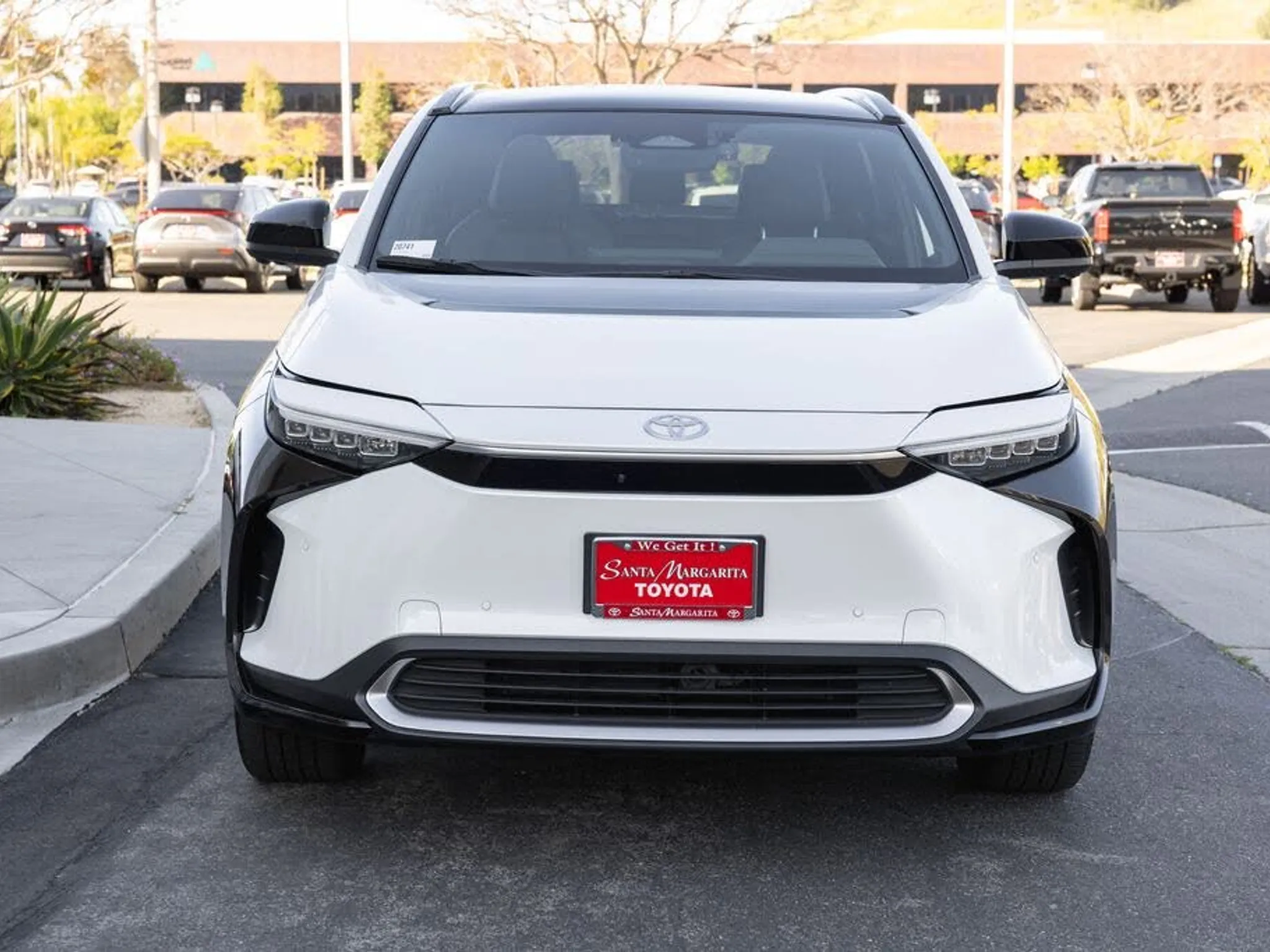 2023 TOYOTA bZ4X Limited FWD - Photo 2