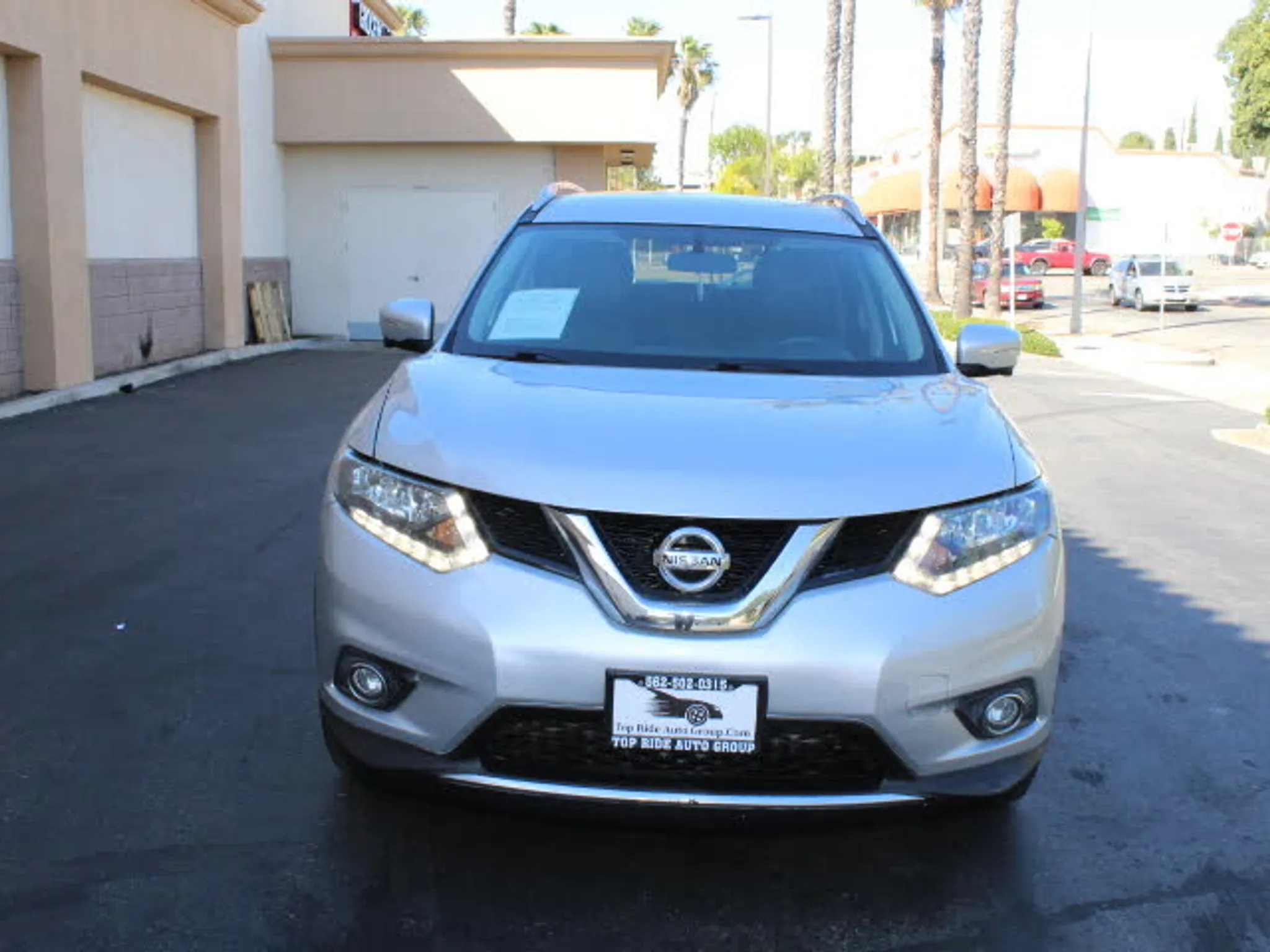 2015 NISSAN Rogue SL - Photo 2
