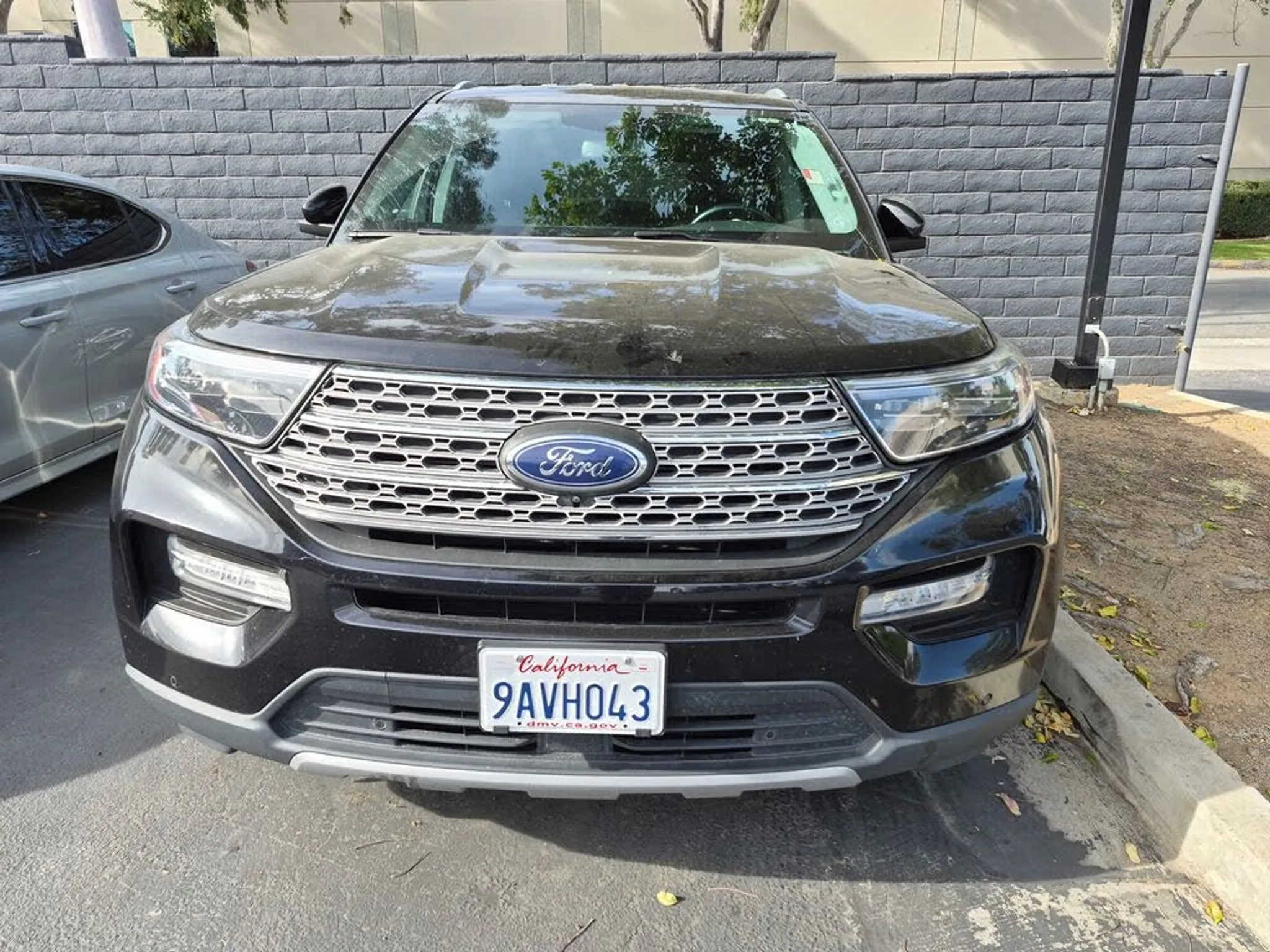 2022 FORD Explorer Limited - Photo 2