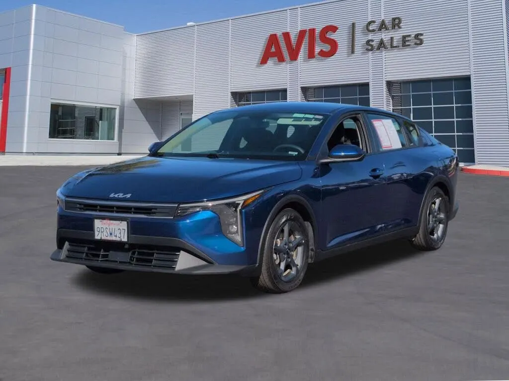 2025 KIA K4