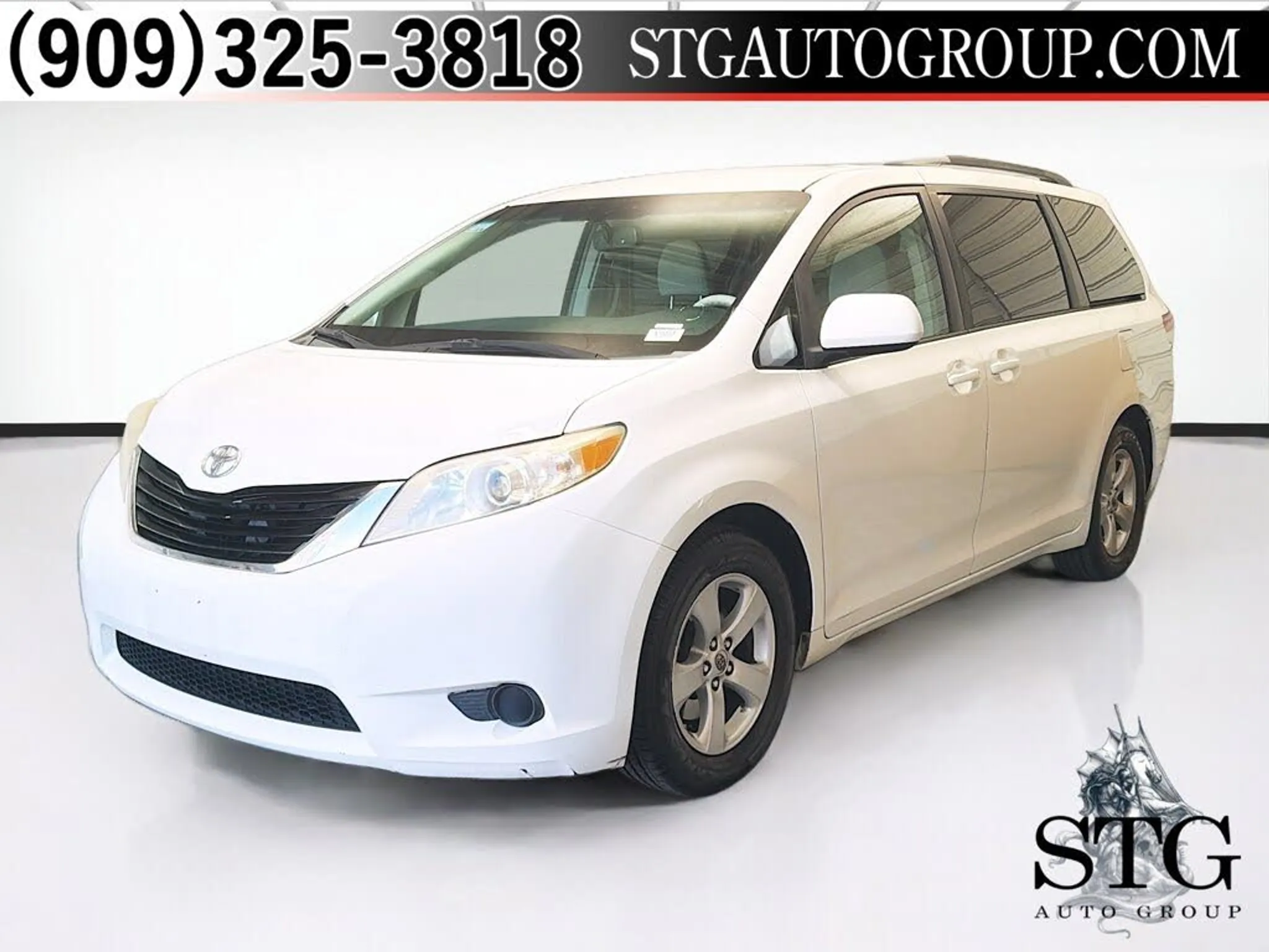 2014 TOYOTA Sienna LE 7-Passenger Auto Access Seat - Photo 1