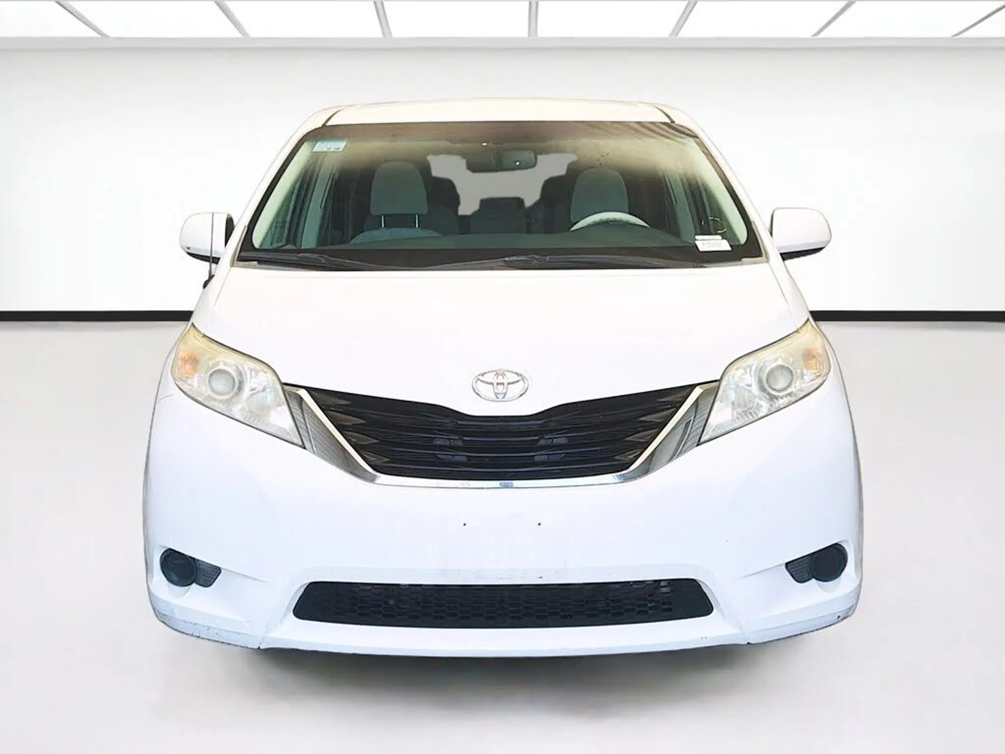 2014 TOYOTA Sienna LE 7-Passenger Auto Access Seat - Photo 2