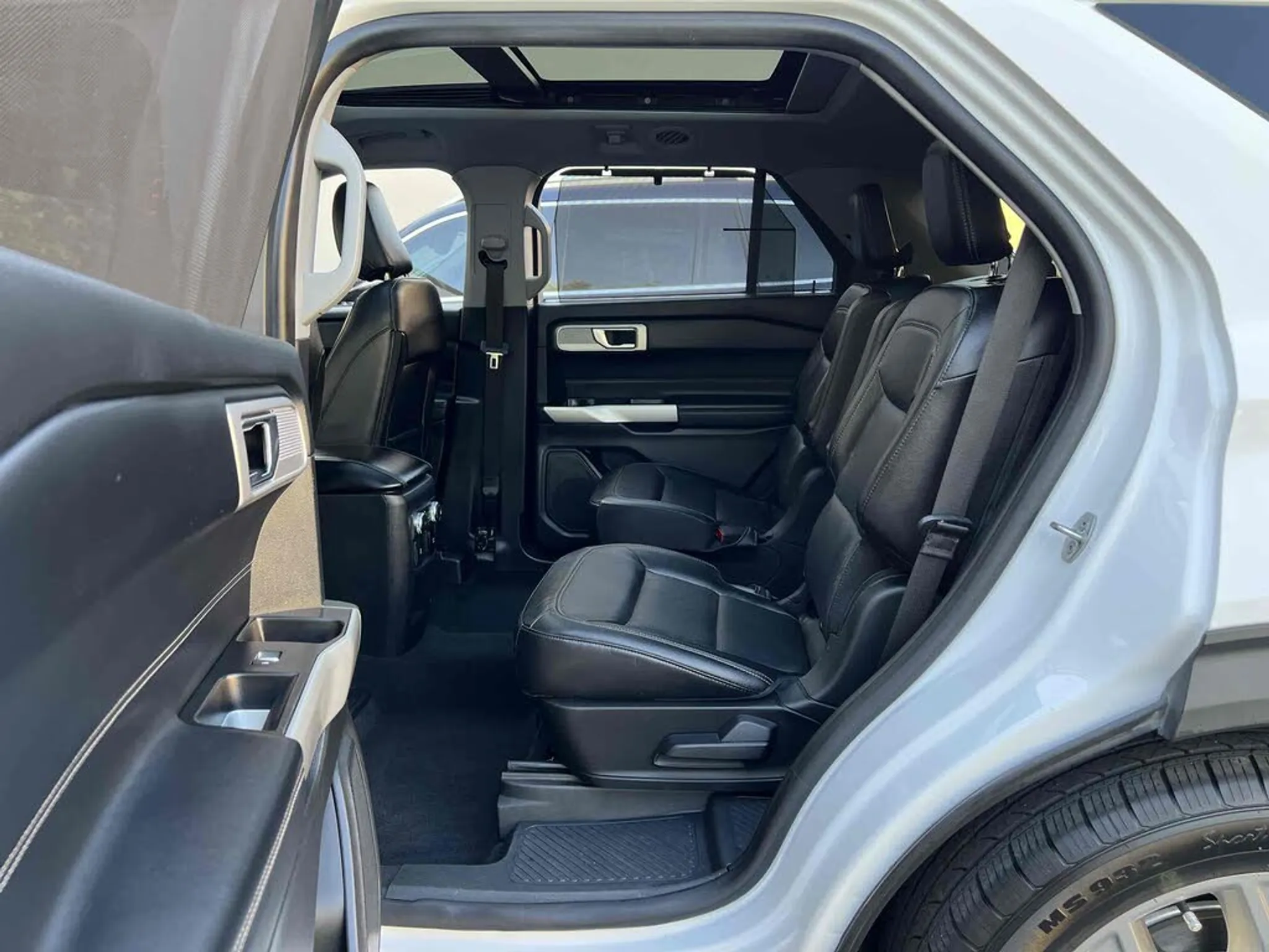 2021 FORD Explorer Limited - Photo 3