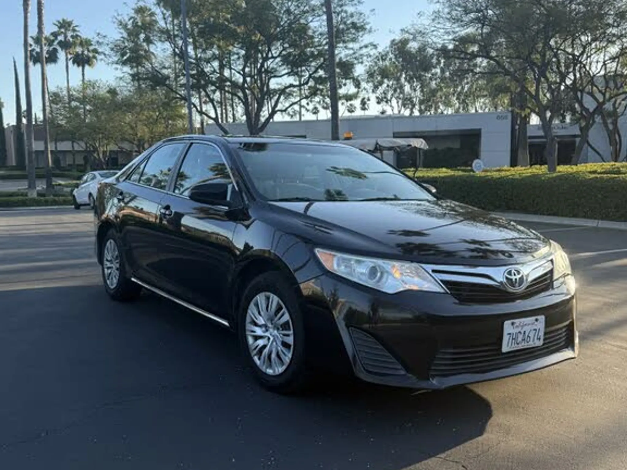 2014 TOYOTA Camry LE - Photo 3