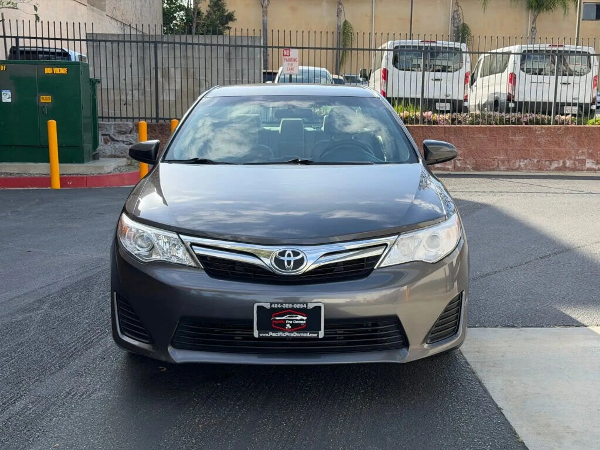 2012 TOYOTA Camry LE - Photo 2