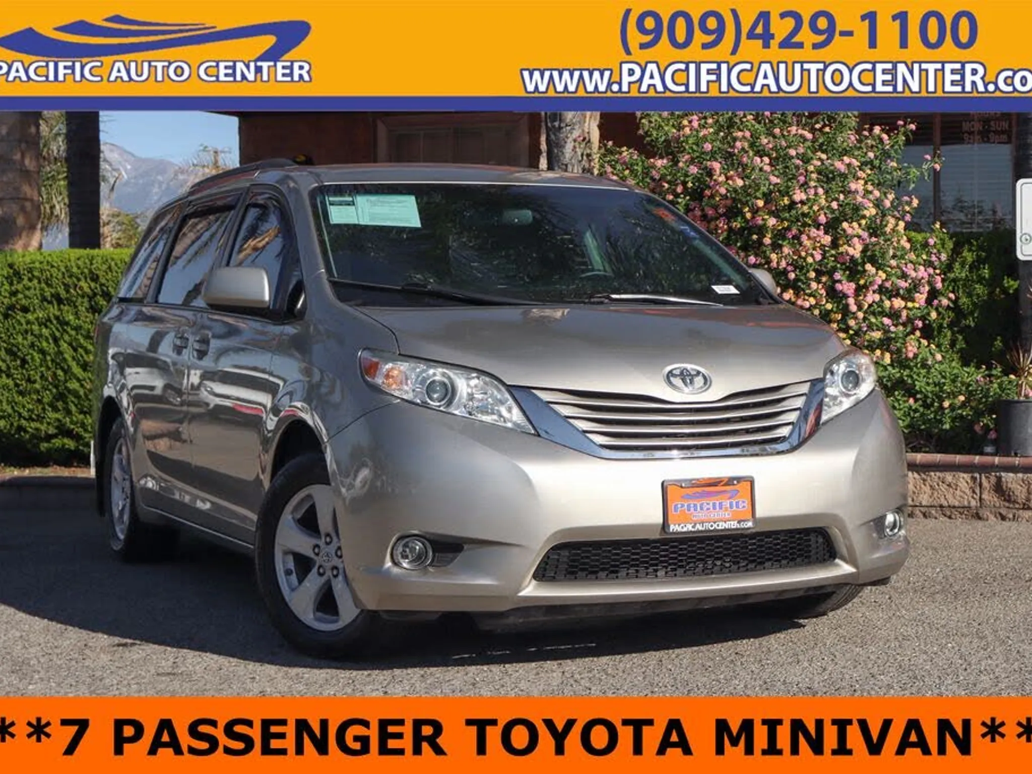 2017 TOYOTA Sienna LE Mobility/LE - Photo 1