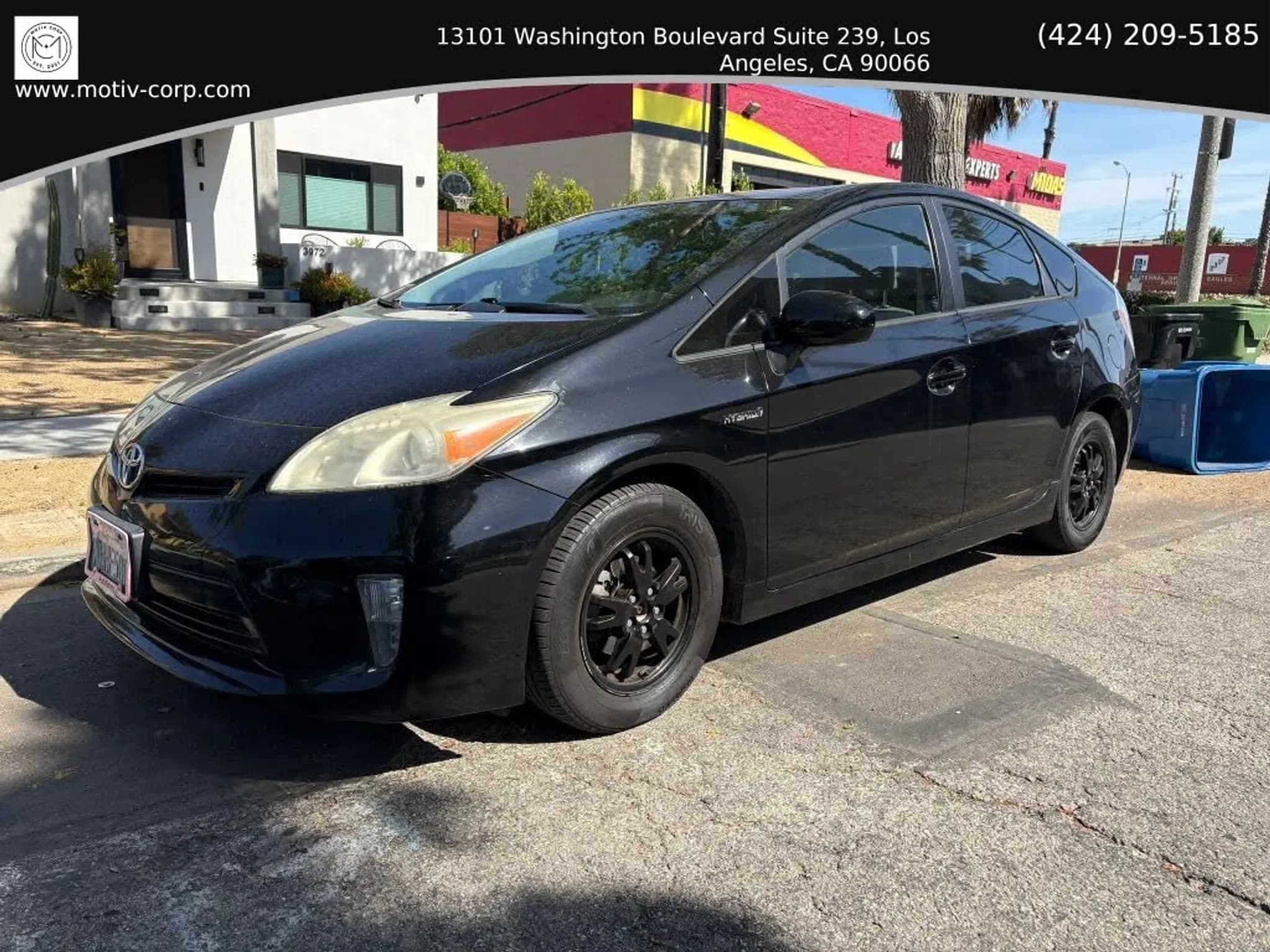 2013 TOYOTA Prius Four - Photo 2