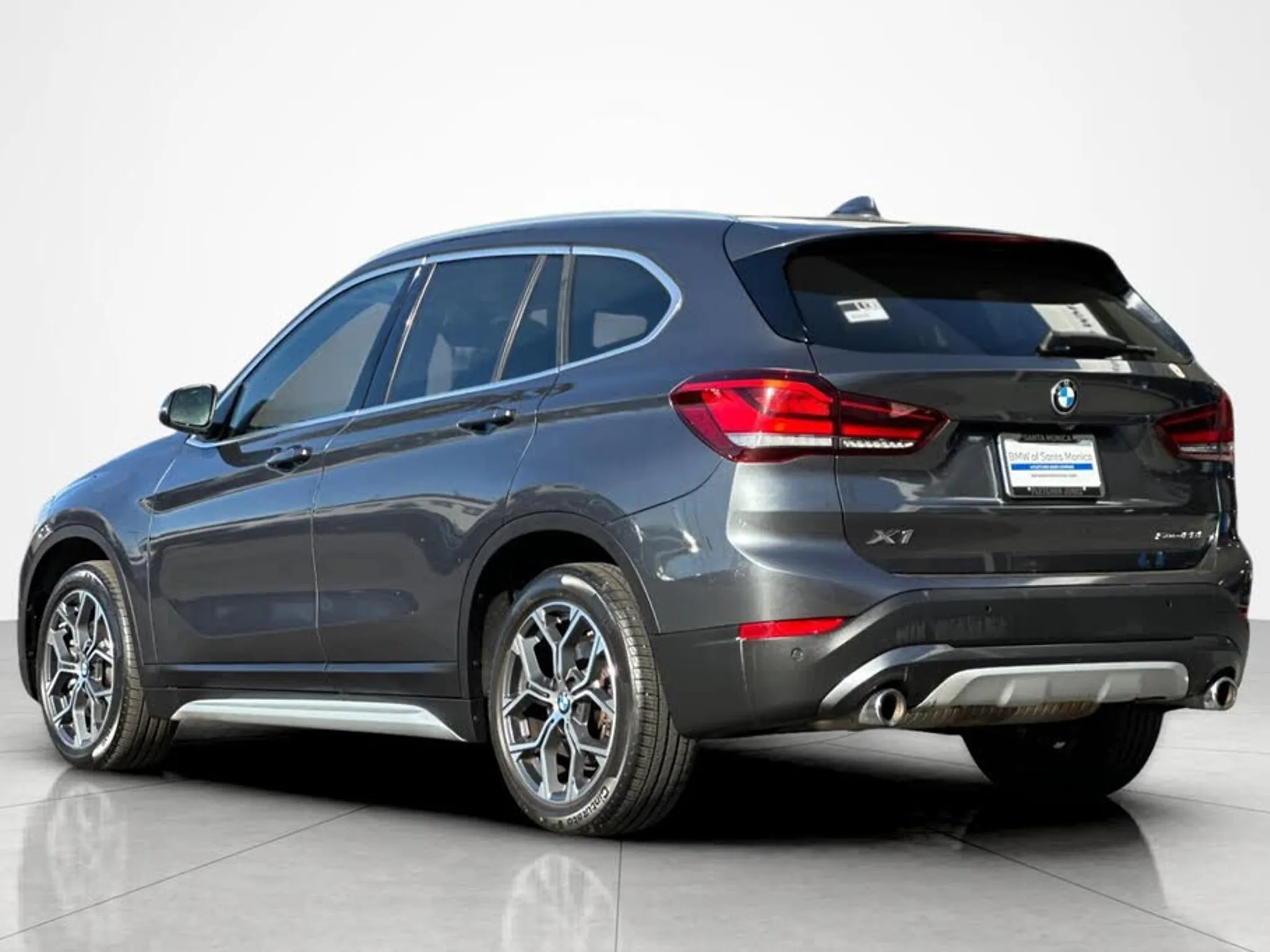 2021 BMW X1 sDrive28i - Photo 3