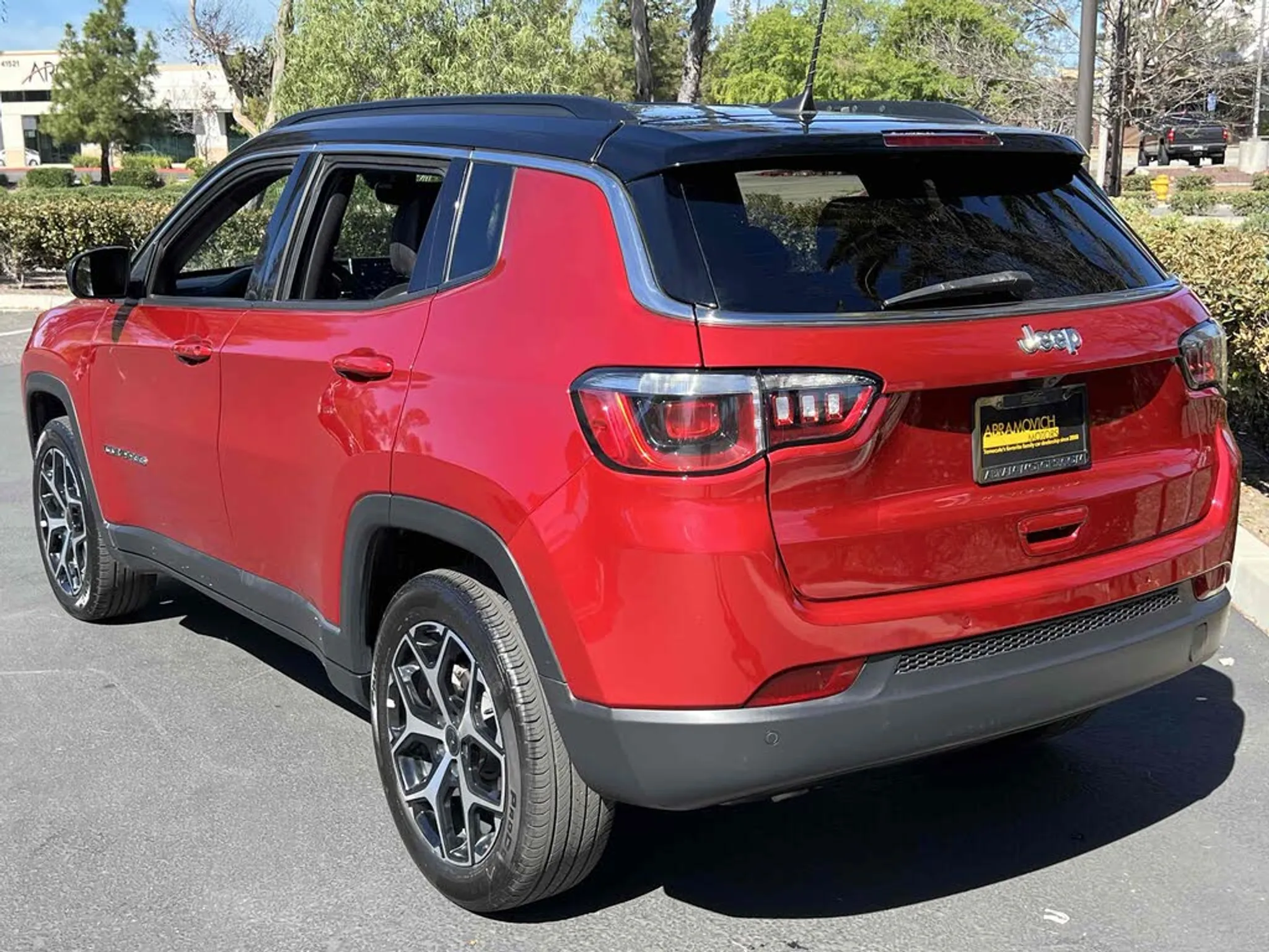 2025 JEEP Compass Limited - Photo 2