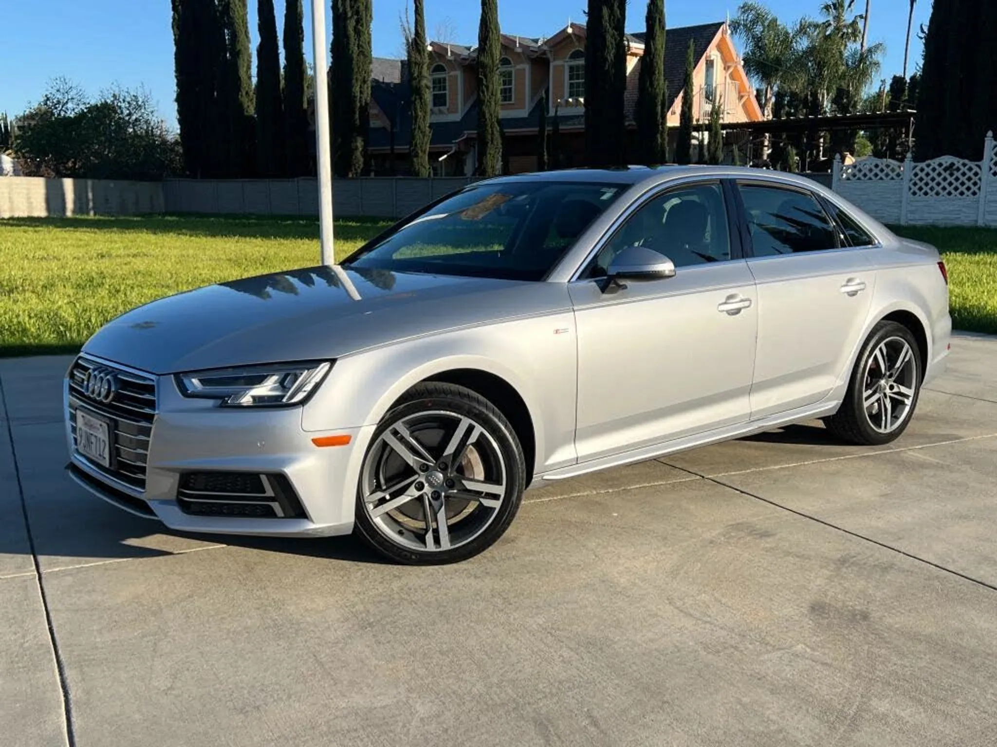 2017 AUDI A4 quattro Premium Plus - Photo 1