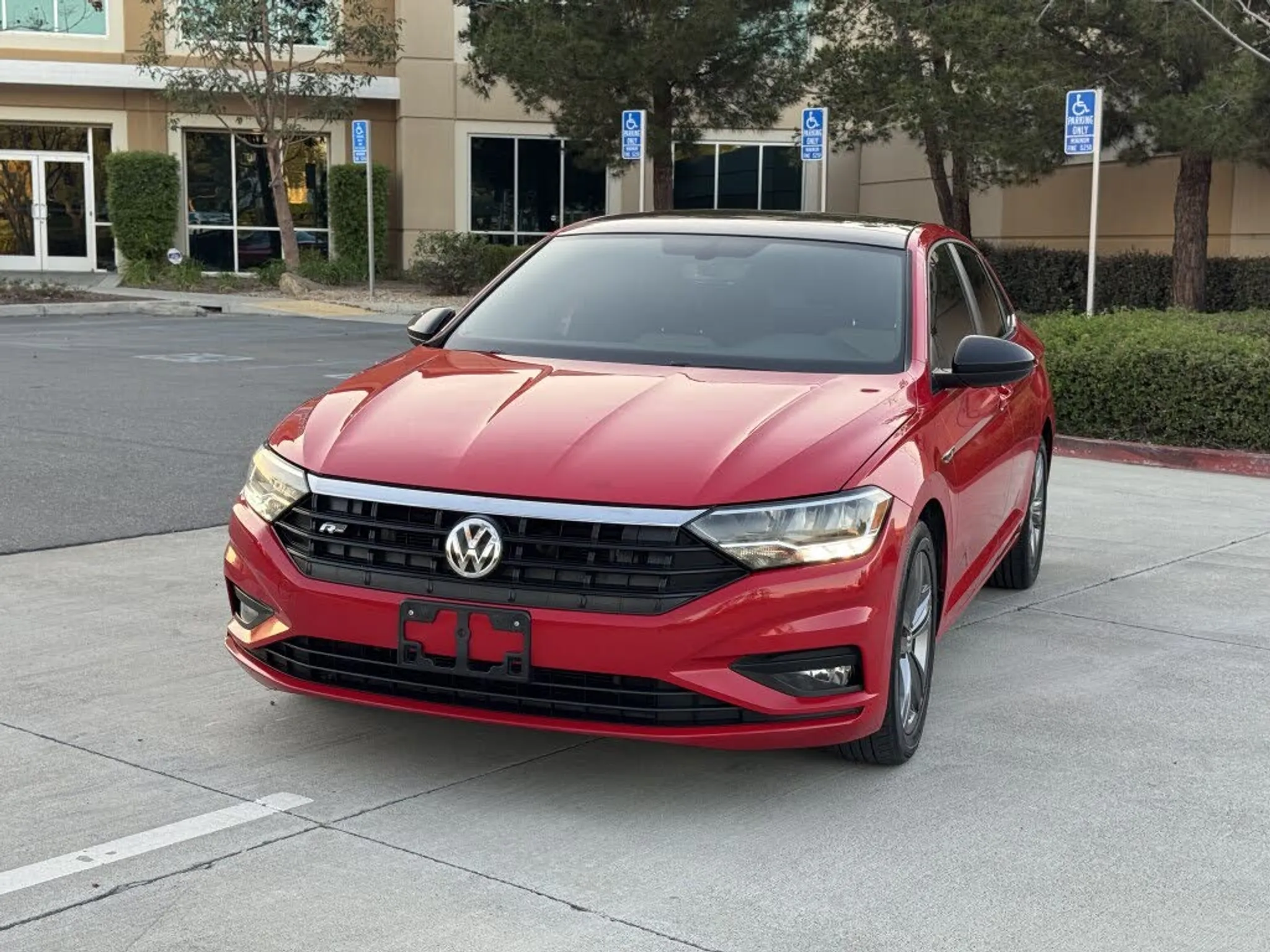 2020 VOLKSWAGEN Jetta S, SE, R-Line - Photo 2