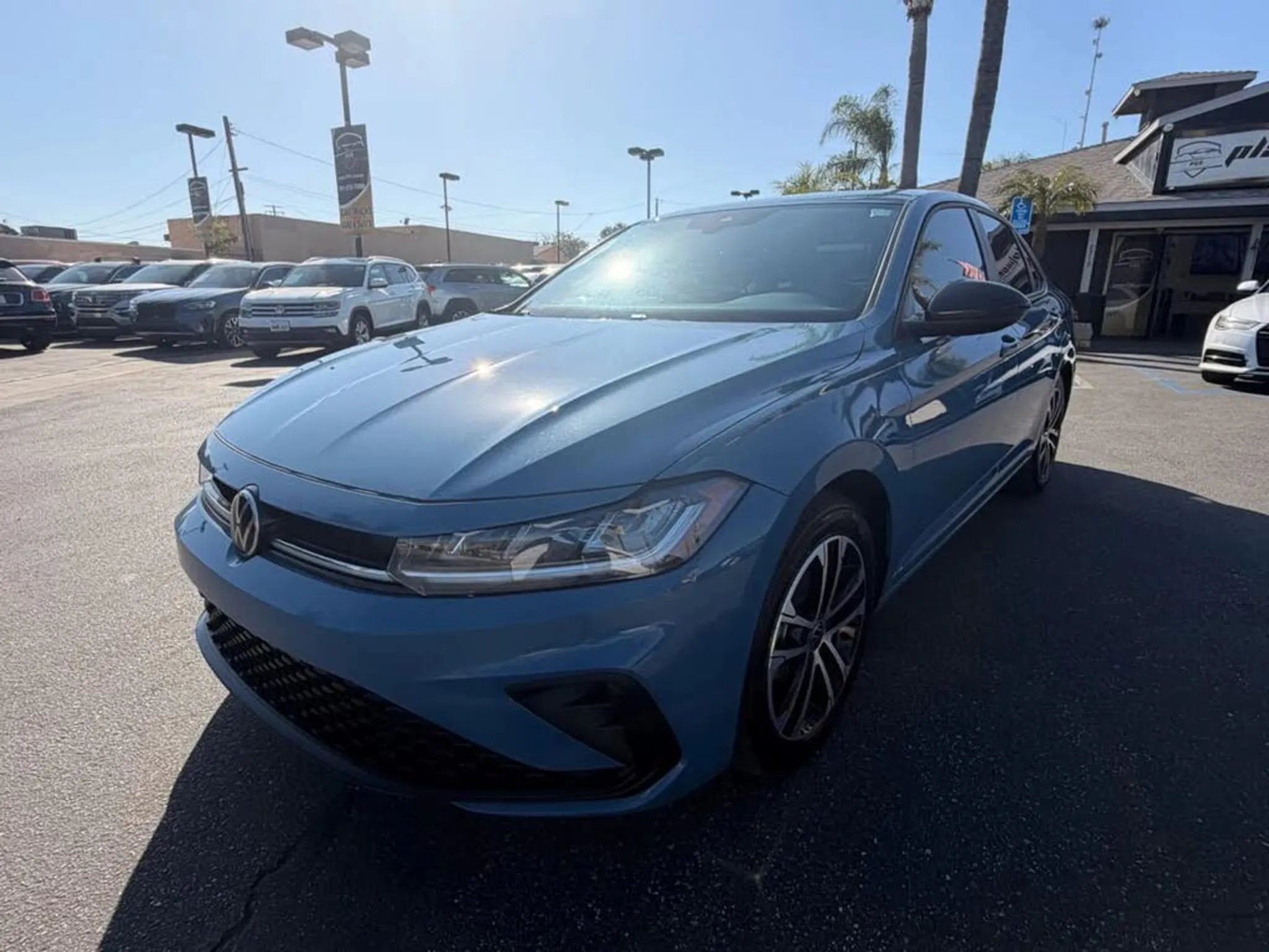 2025 VOLKSWAGEN Jetta Sport - Photo 3